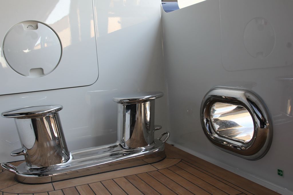 bellisimo bollard - 1K JPEG