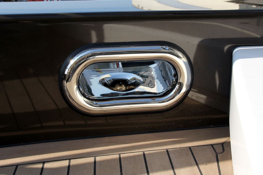 rocky bollard_12 - 1K JPEG