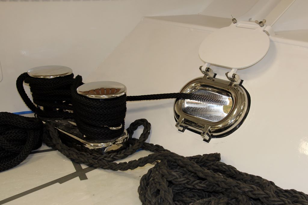 rocky bollard_14 - 1K JPEG