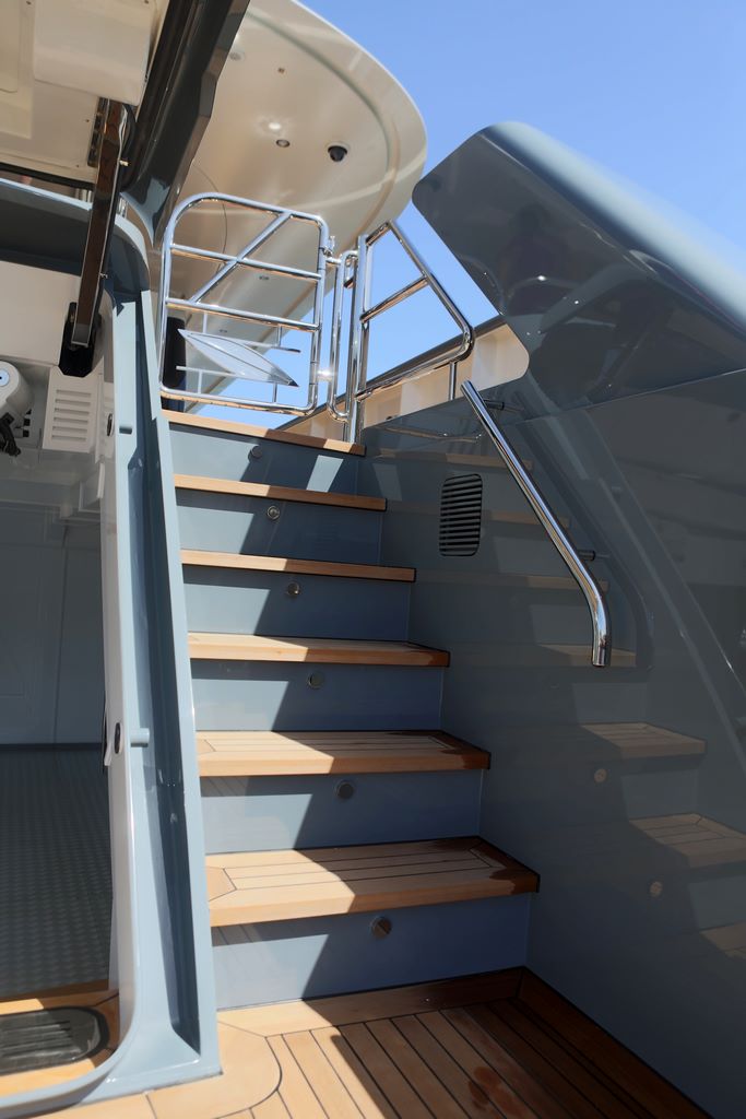 sarp 46 stairs_23 - 1K JPEG