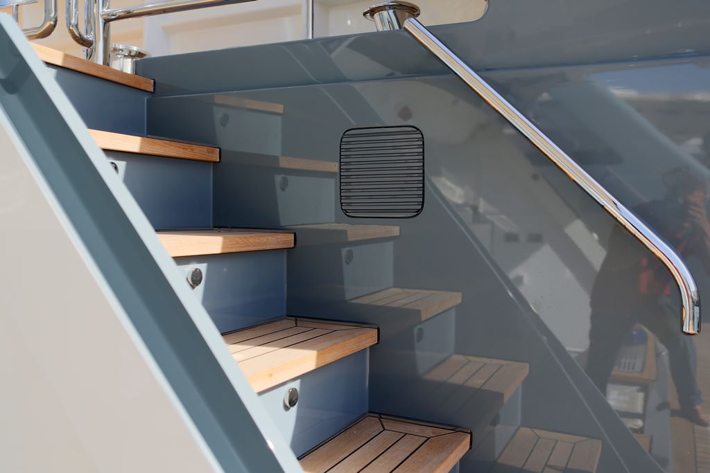 sarp 46 stairs_36 - 1K JPEG