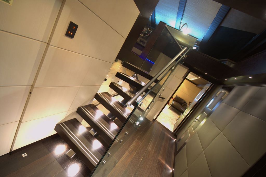 teejay stairs_02 - 1K JPEG